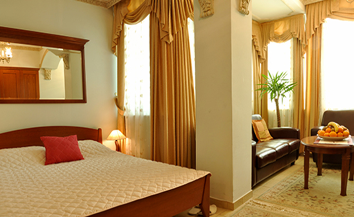 Senior Suite